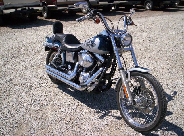 Harley Davidson Dyna Wideglide 2002 photo 2