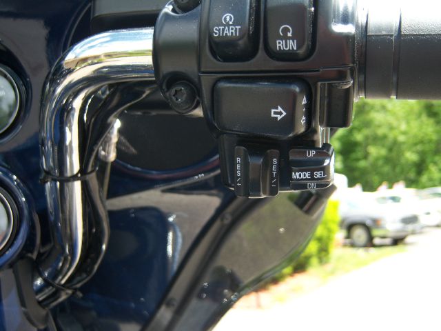 Harley Davidson FLHCTU 2010 photo 11