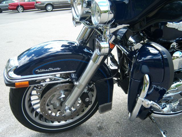 Harley Davidson FLHCTU 2010 photo 20