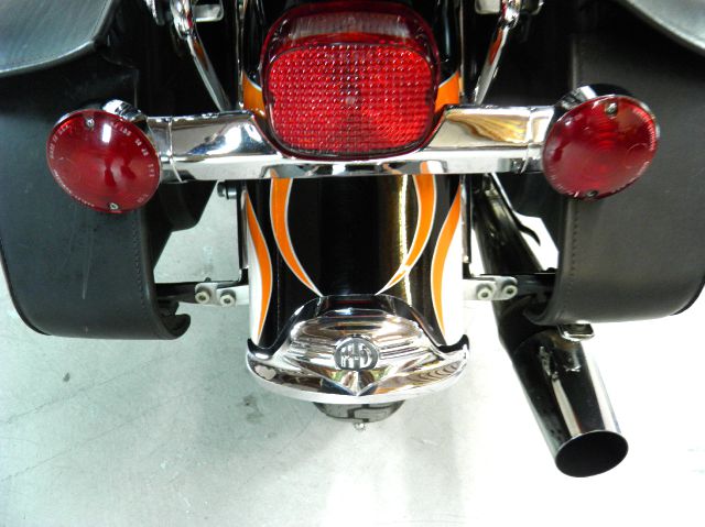 Harley Davidson FLHRCI ROAD KING CLASSIC 2014 photo 10