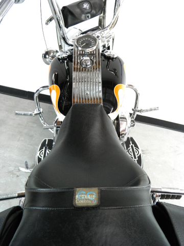 Harley Davidson FLHRCI ROAD KING CLASSIC 2014 photo 33