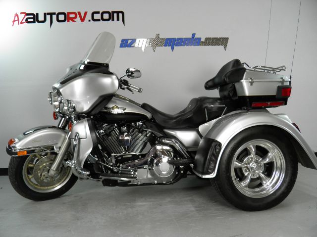 Harley Davidson FLHTCI Electra Glide Classic Trike 2003 photo 4