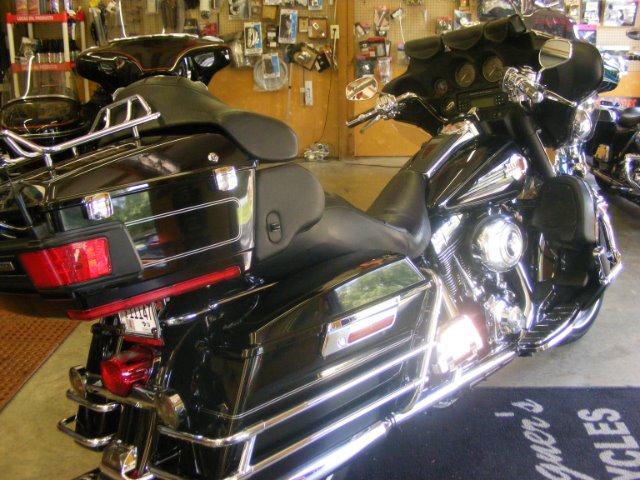Harley Davidson FLHTCUI TK Motorcycle