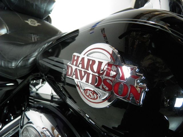 Harley Davidson FLHTCUI Electra Glide Ultra Classic 2006 photo 19