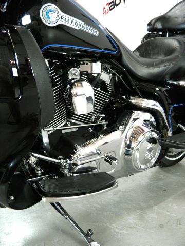 Harley Davidson FLHTCU Electra Glide Ultra Classic 2007 photo 37