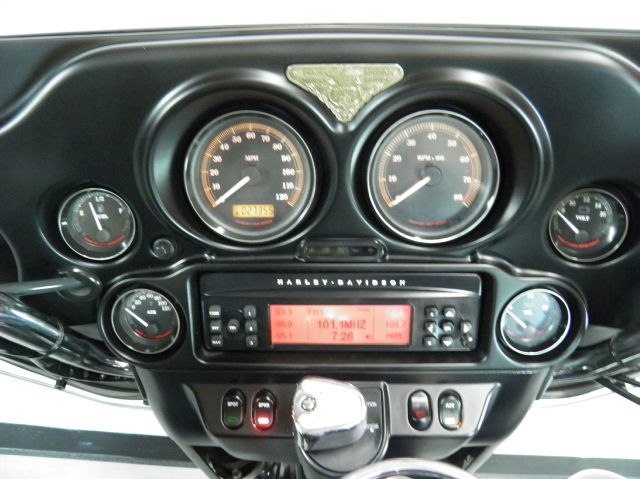 Harley Davidson FLHTCU Electra Glide Ultra Classic 2007 photo 4