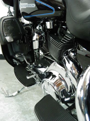 Harley Davidson FLHTCU Electra Glide Ultra Classic 2007 photo 9