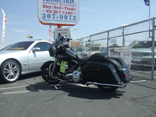 Harley Davidson FLHX 103 cid motor 2011 photo 11