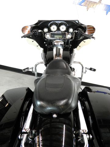 Harley Davidson FLHX Street Glide 2007 photo 22