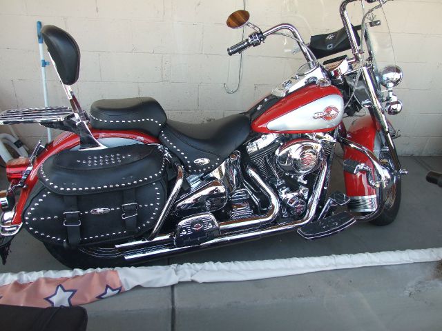 Harley Davidson FLSTCI 2002 photo 1