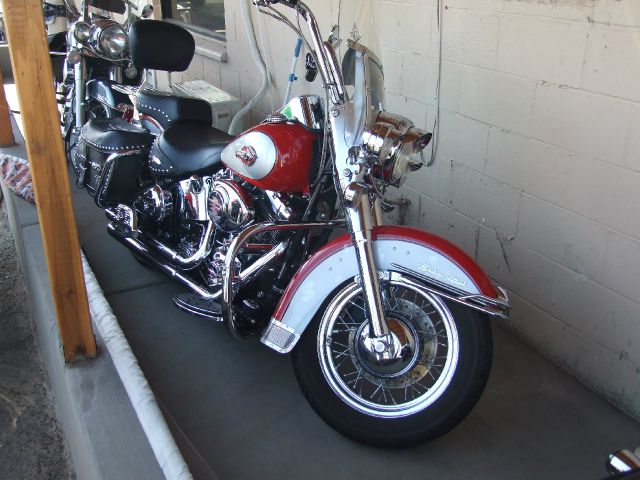 Harley Davidson FLSTCI 2002 photo 4