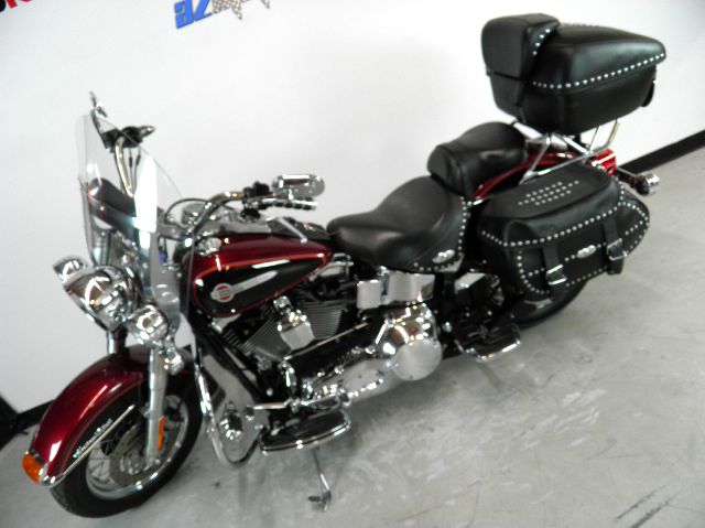 Harley Davidson FLSTCI HERITAGE CLASSIC 2002 photo 4