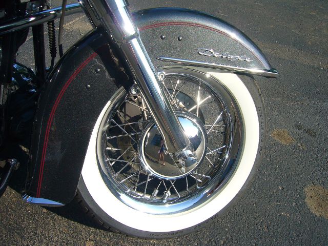 Harley Davidson FLSTN Softail Deluxe 2007 photo 10