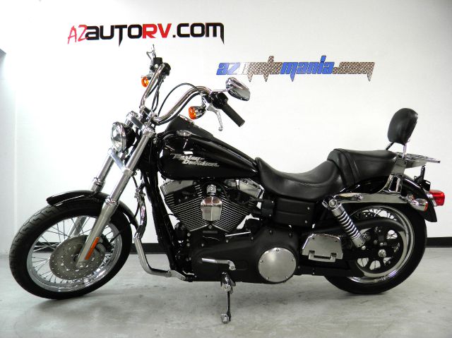 Harley Davidson FXDBI DYNA STREET BOB 2006 photo 2