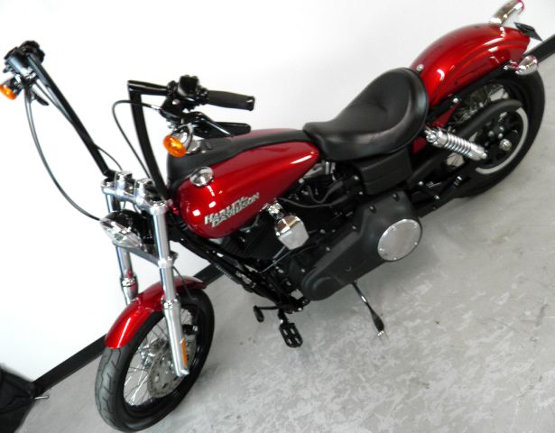 Harley Davidson FXDBI  STREET BOB 2012 photo 1