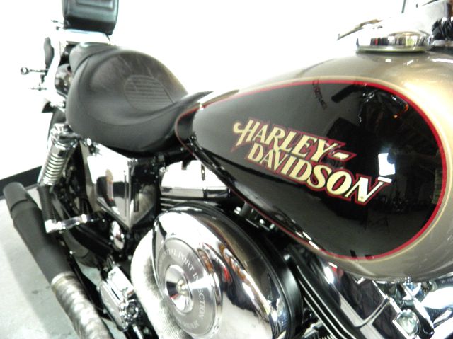 Harley Davidson FXDLI DYNA LOW RIDER 2004 photo 16
