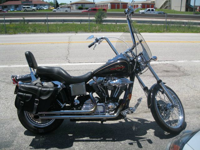 Harley Davidson FXDWG 1998 photo 4
