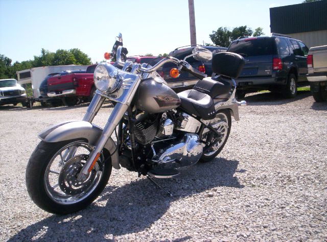 Harley Davidson Fatboy   softail W/power Tailgate W/tech Motorcycle