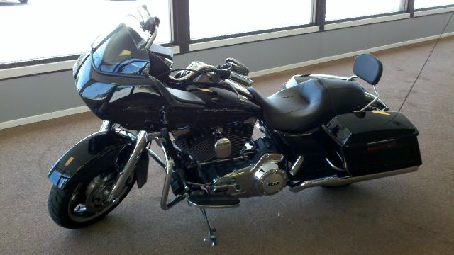 Harley Davidson Road Glide Custom 4dr Sdn Touring Signature RWD Sedan Motorcycle