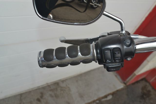 Harley Davidson Softail Custom 1999 photo 9