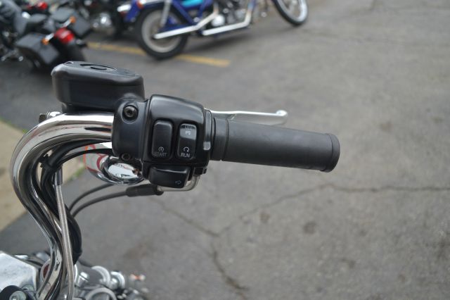 Harley Davidson Sportster 883 2004 photo 5