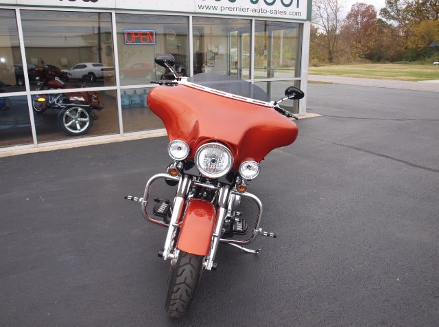 Harley Davidson STREET GLIDE 2011 photo 1