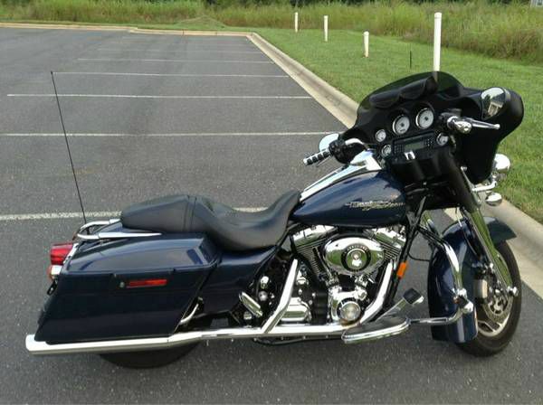 Harley Davidson STREETGLIDE Lariatloaded1-owner Motorcycle