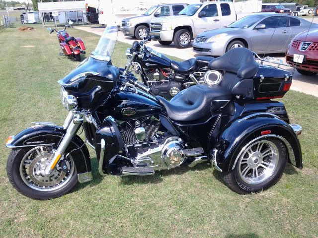 Harley Davidson Trike 2011 photo 2
