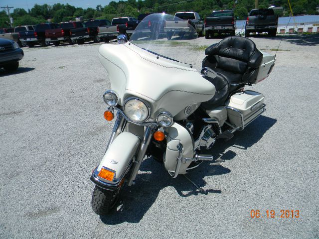 Harley Davidson ULTRA CLASSIC AUTO LX - ONE Owner Motorcycle