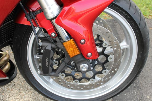 Harley Davidson VFR1200F 2010 photo 2