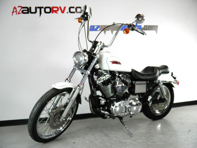 Harley Davidson XL1200C Sportster Custom 2002 photo 3