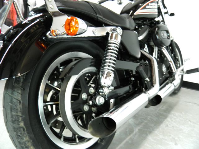 Harley Davidson XL883R SPORTSTER R 2006 photo 32