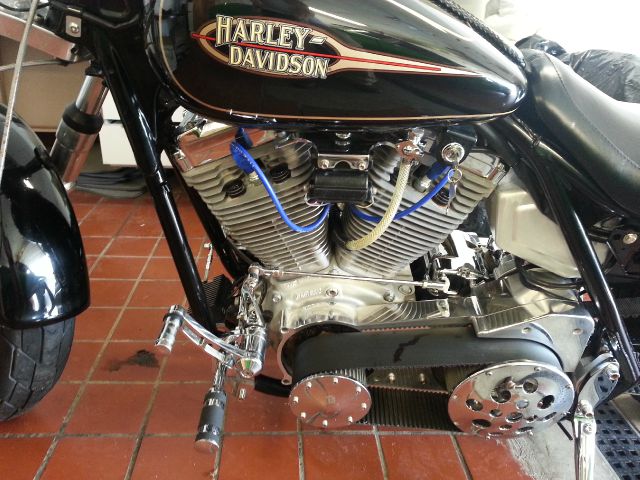 Harley Davidson fxrs 1984 photo 3