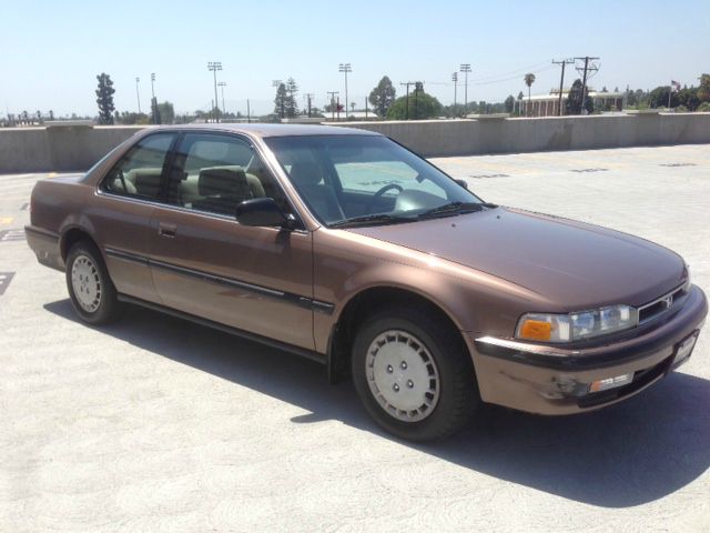 Honda Accord 1990 photo 4