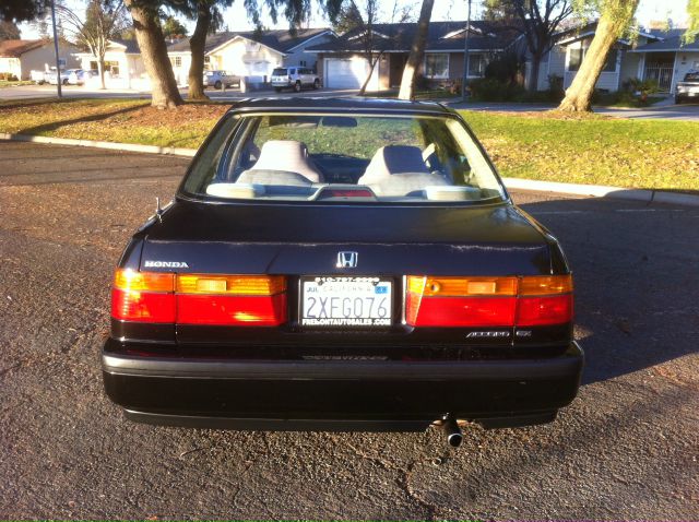 Honda Accord 1991 photo 2