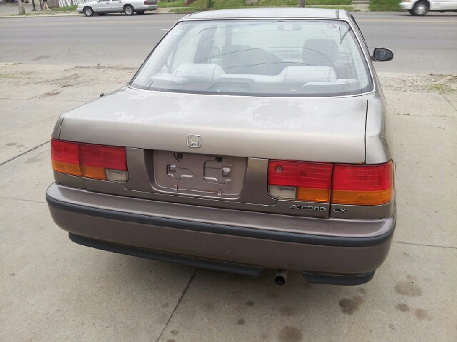 Honda Accord 1992 photo 2