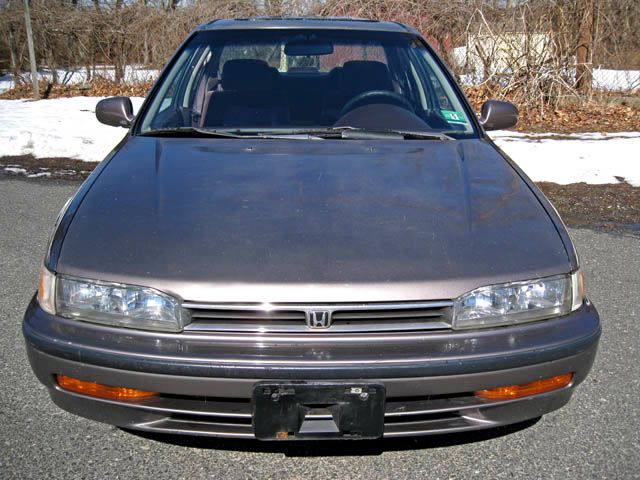 Honda Accord 1992 photo 4
