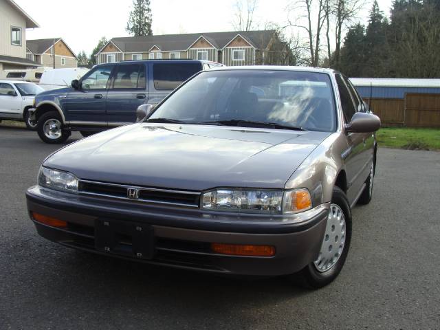 Honda Accord 1992 photo 1