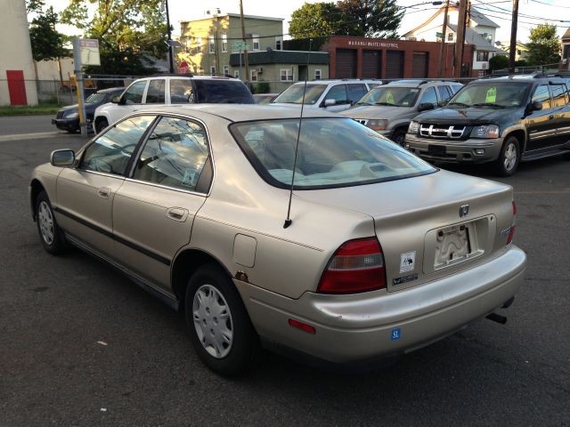 Honda Accord 1995 photo 3
