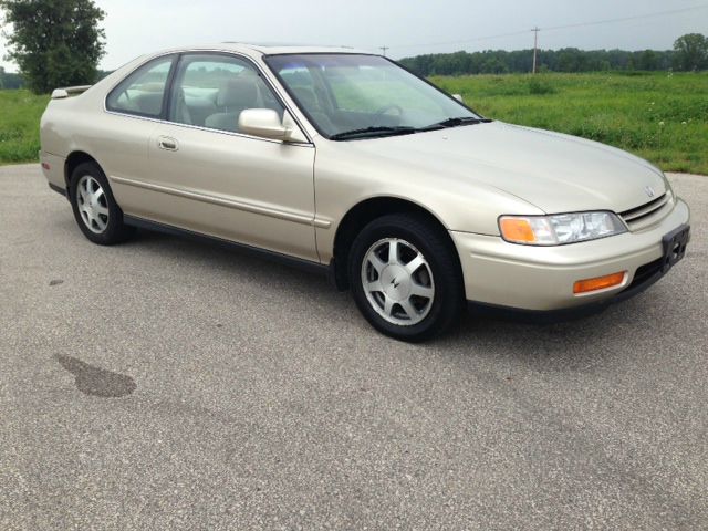 Honda Accord 1995 photo 1