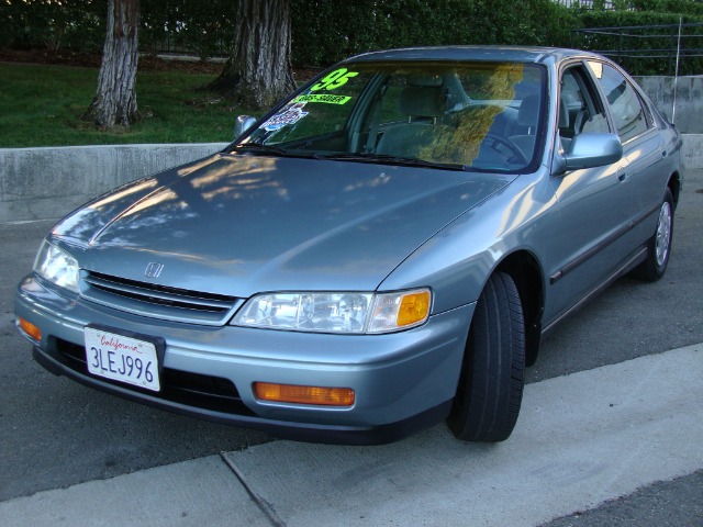 Honda Accord 1995 photo 4