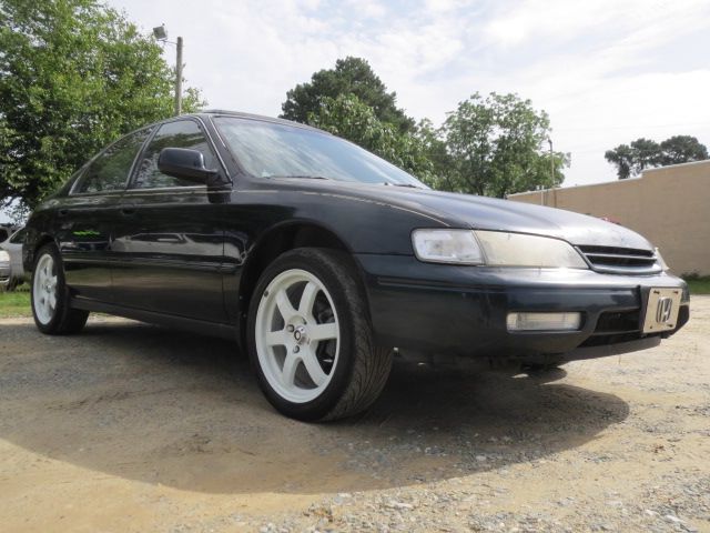 Honda Accord 1995 photo 4