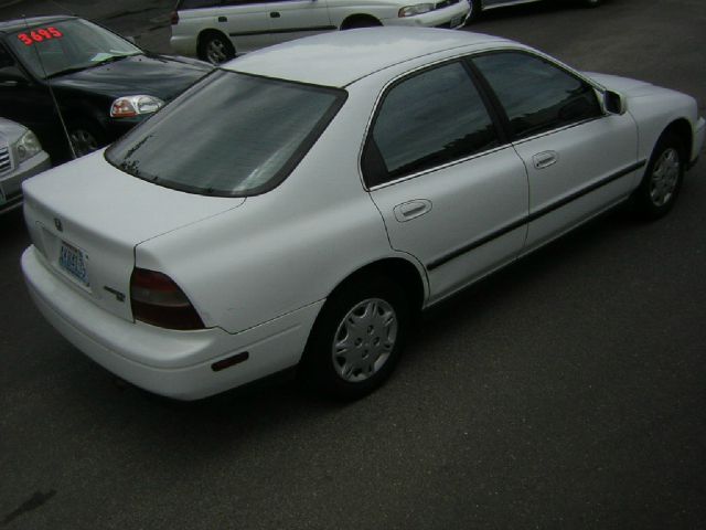 Honda Accord 1995 photo 3