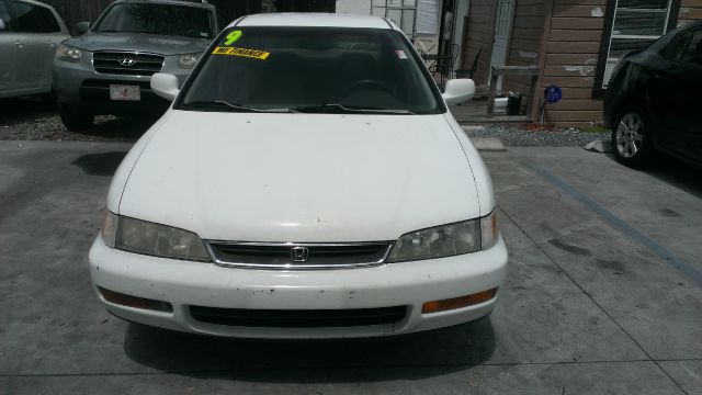 Honda Accord 1996 photo 3