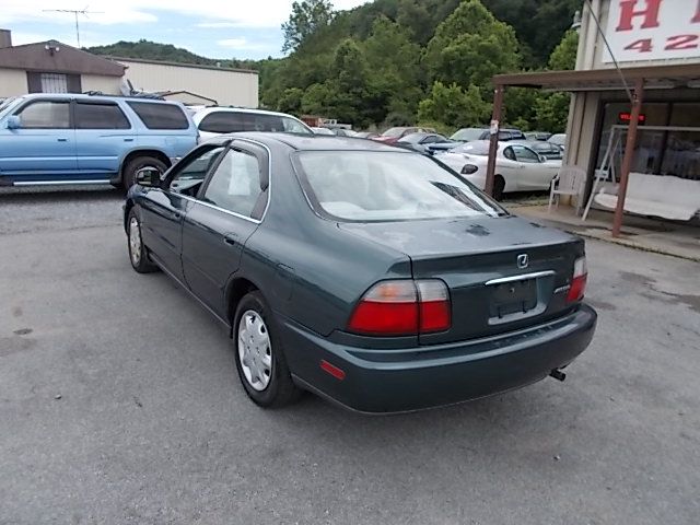 Honda Accord 1996 photo 4
