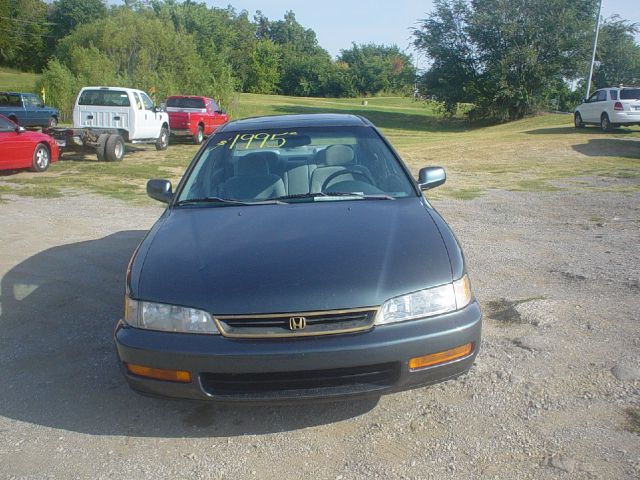 Honda Accord 1996 photo 2