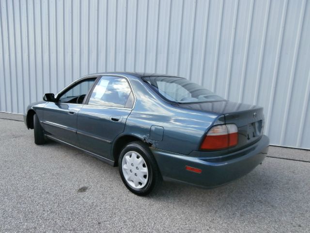 Honda Accord 1996 photo 3