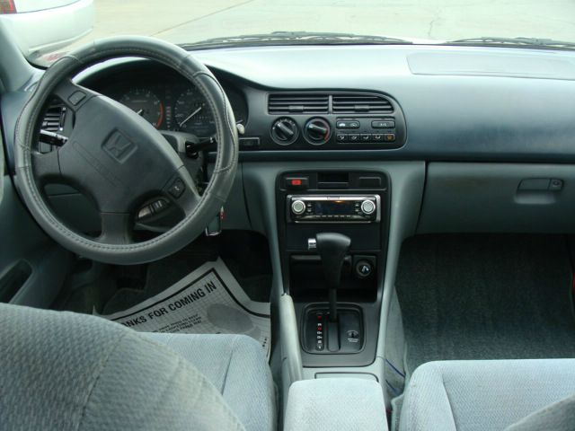 Honda Accord 1996 photo 2