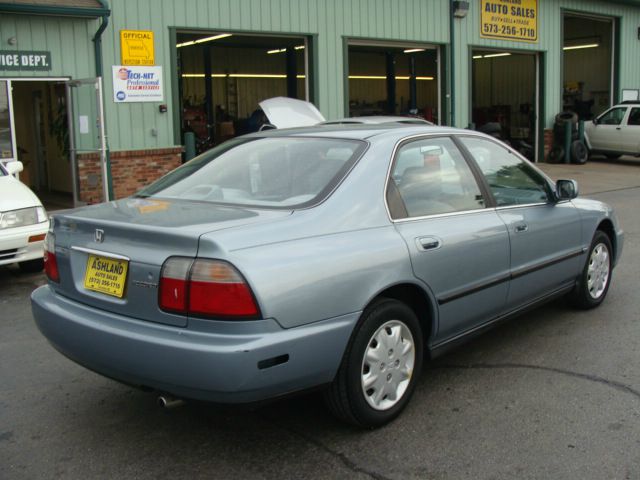 Honda Accord 1996 photo 8