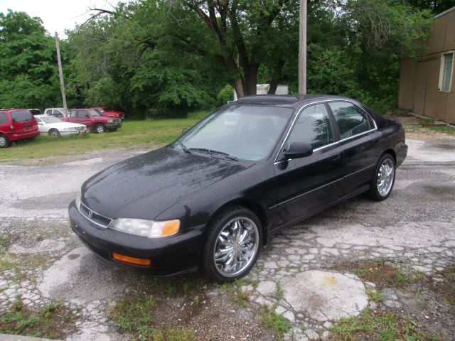 Honda Accord ZQ8 LS Sedan